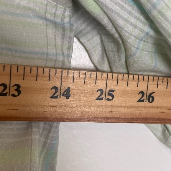 Habit Men’s Fishing Shirt Size Large Vented Short Sleeve Plaid Gray and Green - Picture 8 of 11